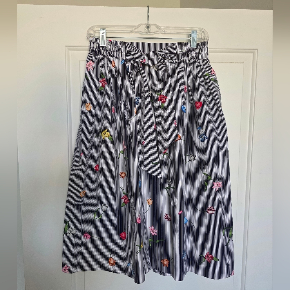 H&M Navy & White Pinstripe A-Line Skirt with Multicolor Floral print